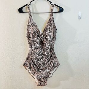 Calvin Klein Beige and Black Snake-Print One-Piece Swimsuit Women Size 14 Vacay